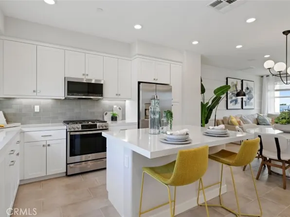 1671 W Lincoln Ave Unit 102, Anaheim, CA 92801