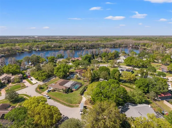 20315 Mid Ct, Lutz, FL 33558