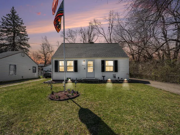 1822 Eckener Dr, Portage, MI 49002