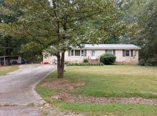25 Laurie Ln, Covington, GA 30016