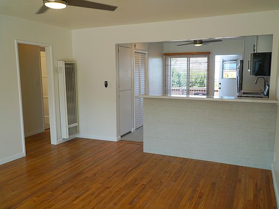 5th image of 3114 Clairemont Dr
