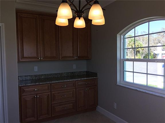 4th image of 580 Barnacle Ct