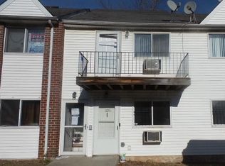 231 Maple Pkwy, Staten Island, NY 10303