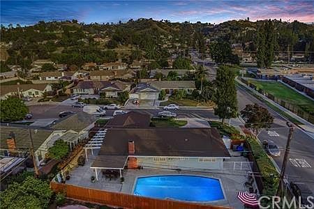 4th image of 24005 Prospect Valley Dr