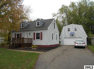 117 Falcon Rd, Jackson, MI 49202