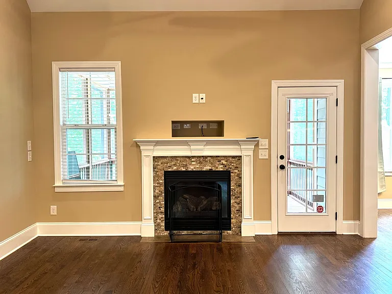 3658 Pleasants Ridge Dr — Photo 13