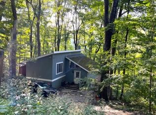 15 Cherry Tree Rd, Vernon, NJ 07462