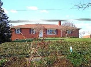 420 Breneman Rd, Willow Street, PA 17584