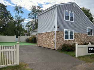 136 7th St, Hazlet Township, NJ 07734