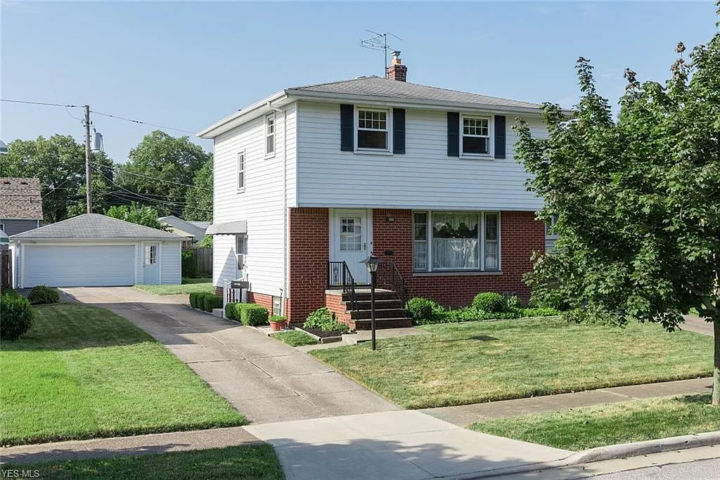 9101 Outlook Dr photo 1