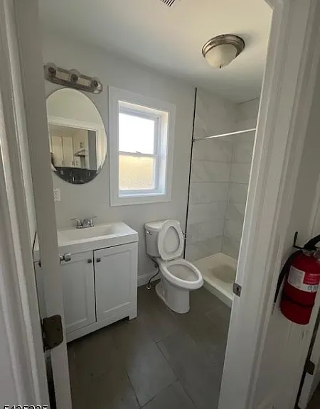 335 Henry St #3 — Photo 9