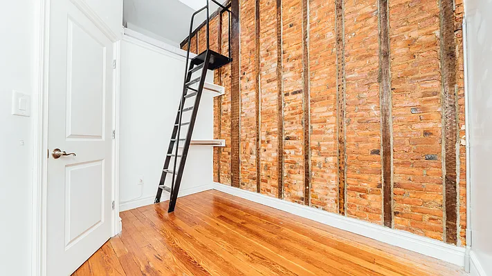 Rented by Terra Magia Inc | media 14
