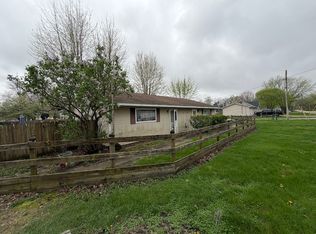 103 W Bacon St, Amboy, IL 61310