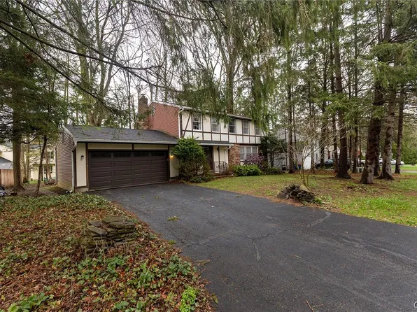 22 Endora Dr, Baldwinsville, NY 13027