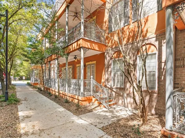 1320 NW 3rd Ave APT 114, Gainesville, FL 32603