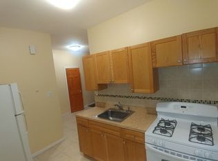2442 27th St APT 2B, Astoria, NY 11102
