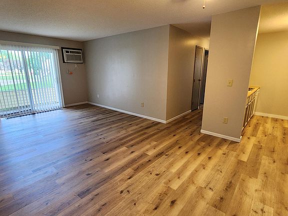 3rd image of 2312 Valleyhigh Dr NW #F108