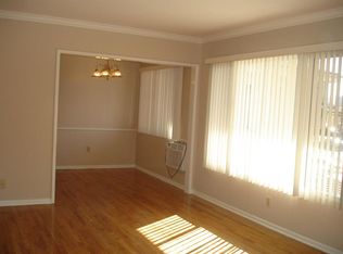 118 N Lamer St APT C, Burbank, CA 91506