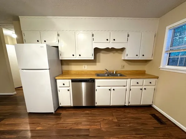 3038 Callier Springs Rd SE, Rome, GA 30161