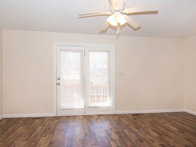 8125 Perry Creek Rd — Photo 11