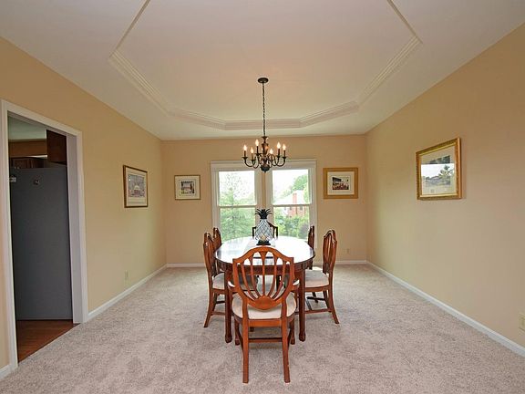 5th image of 7983 Quail Meadow Ln