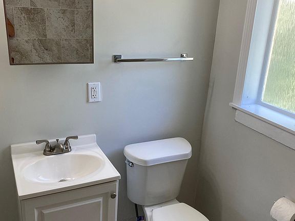 4th image of 5718 Knollwood Dr