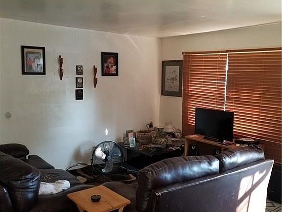 4th image of 3648 Karwin Dr