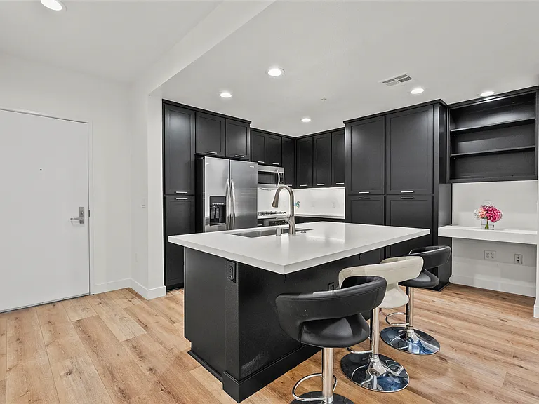 21301 Erwin St #206 — Photo 7