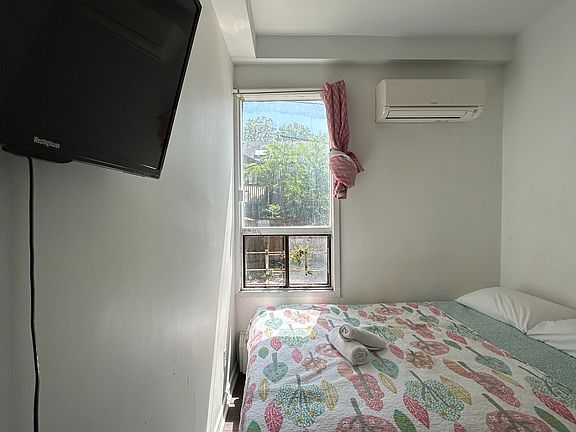 4th image of 3 Pembroke St #A