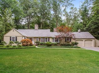 256 Overbrook Rd, Longmeadow, MA 01106