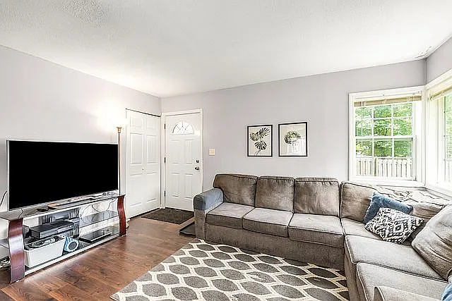 42 Honeybear Ln photo 1