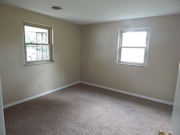 3rd image of 3224 Chandler Ct