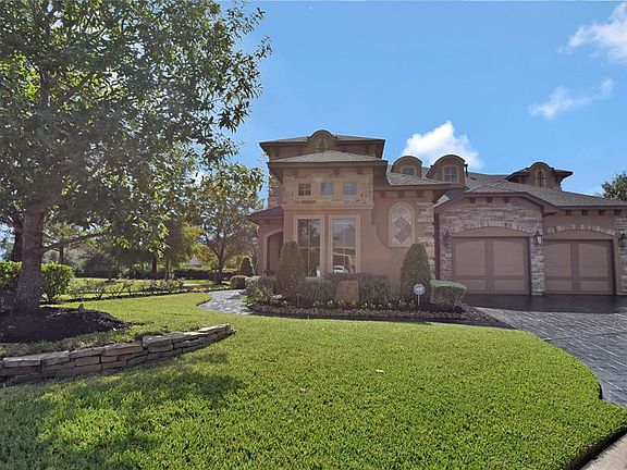 3rd image of 15519 Rock Creek Villa Dr
