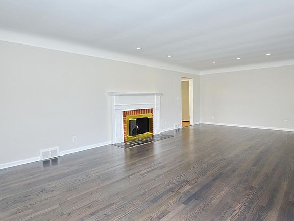 4th image of 5255 Kellen Ln