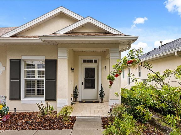 4th image of 307 Heron Point Way