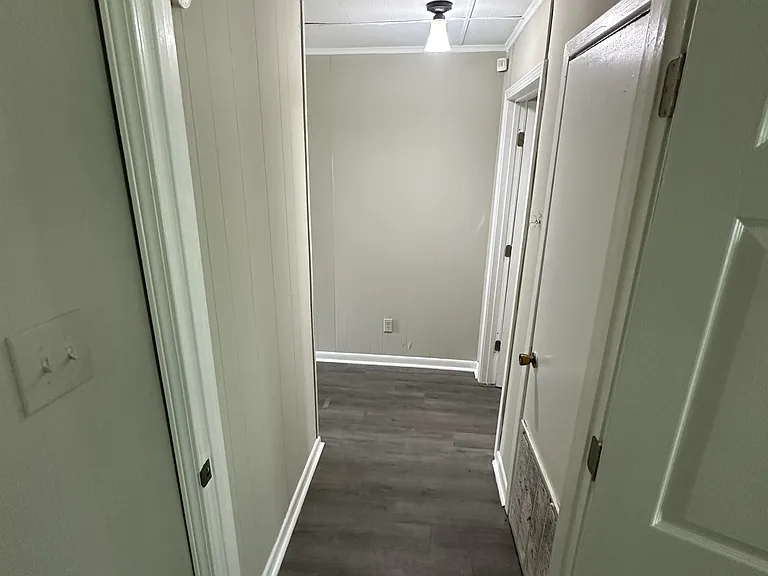 206 N Washington St — Photo 6