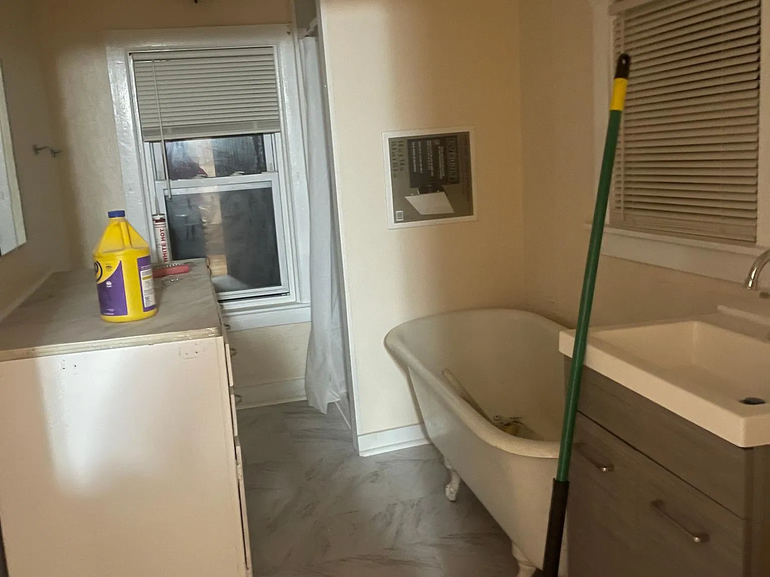 2 bed, 750 sqft, $1,500 — Photo 2