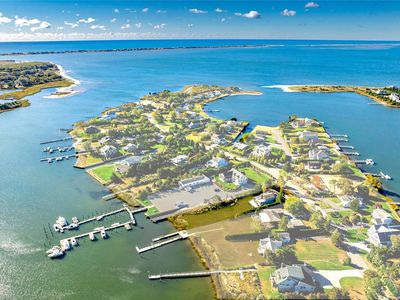 68 Little Neck Road, Southampton, NY, 11968