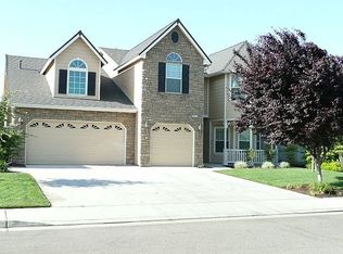 4927 W Wren Ave, Visalia, CA 93291