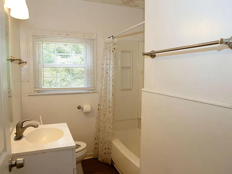 2214 Walker Ave — Photo 40