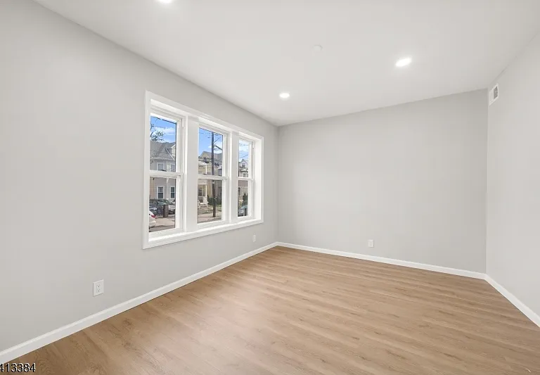 53 Henry St #D1 — Photo 6