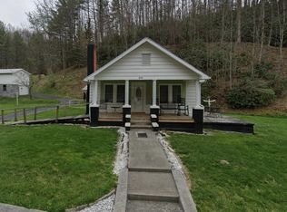 997 Fairview Rd, Hampton, TN 37658