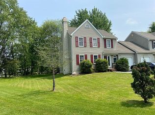 416 Windsor Cir, Exton, PA 19341