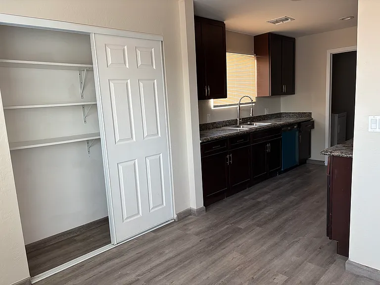 1055 N Recker Rd #1008 — Photo 15