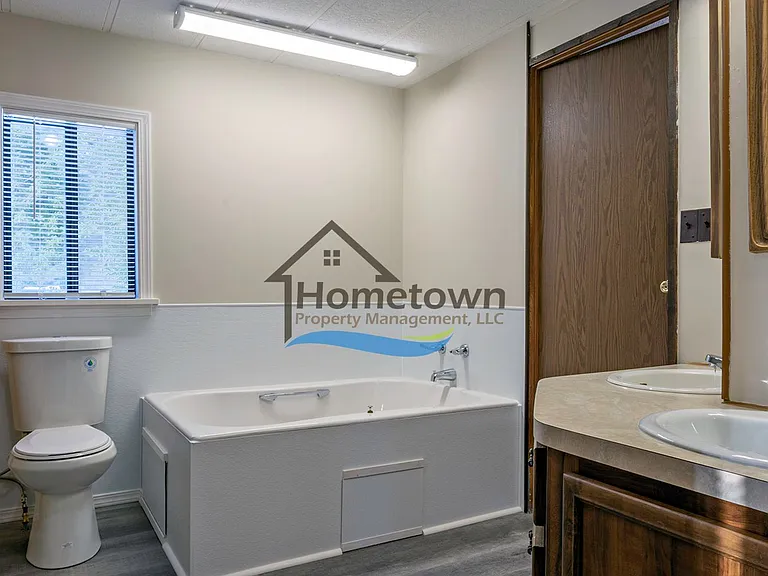 563 Terry Trl — Photo 21