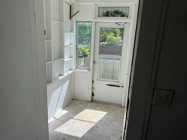 406 W Sycamore St #A — Photo 13