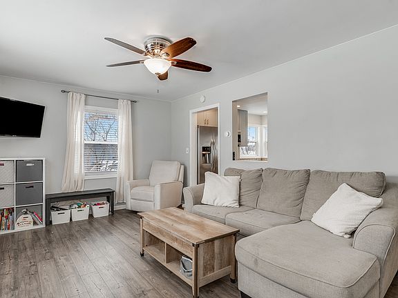 5th image of 3904 N Lincoln St