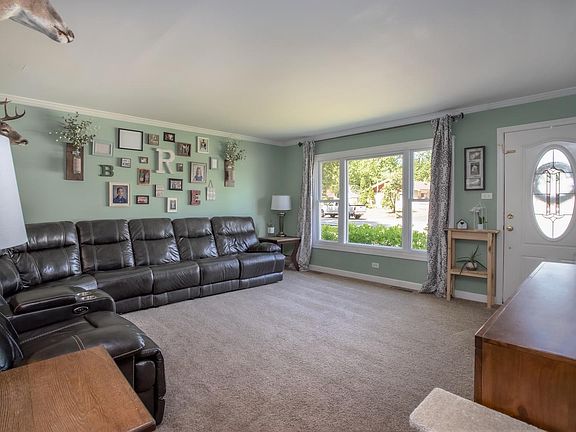 2nd image of 13227 Forestview Ln