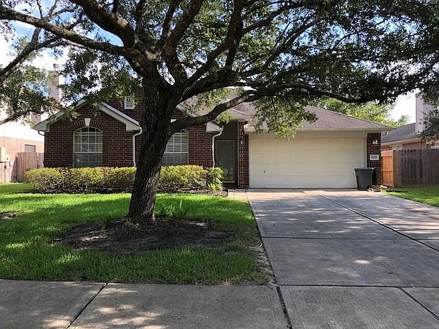 1st image of 3914 Cyril Dr
