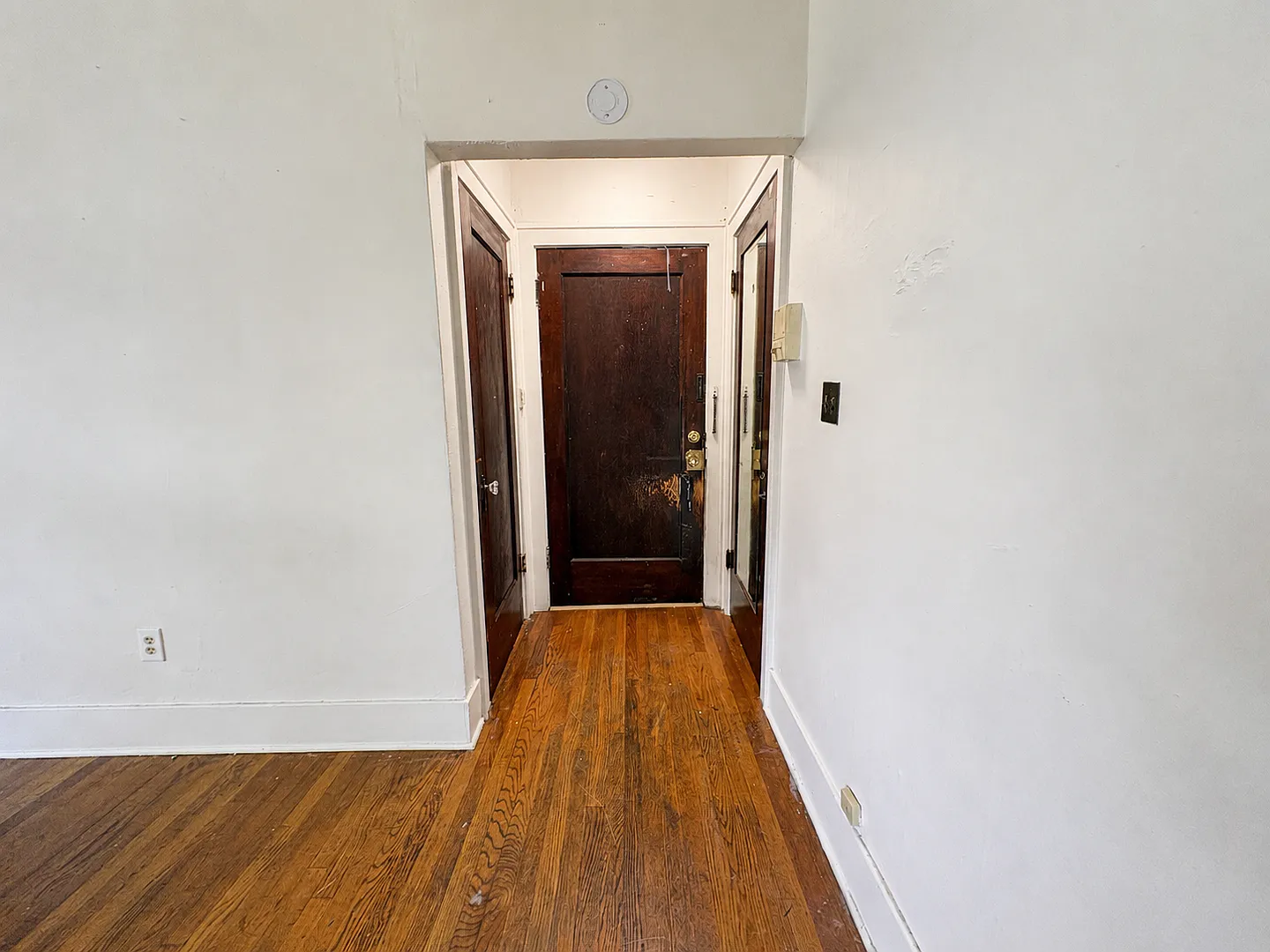 Clayton Place — Photo 2